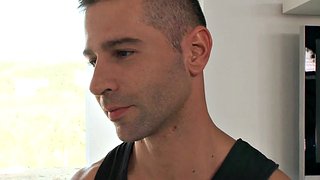 Aletta okyanus spor salonunda bir adam sikikleri
