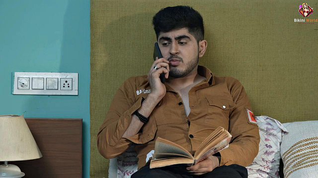 Esmer Öğretmen Öğrencileri Sikiyor