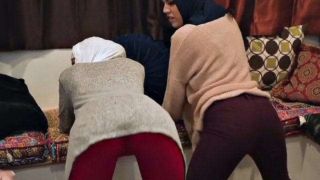 hijab party turns into reverse gangbang with bbc