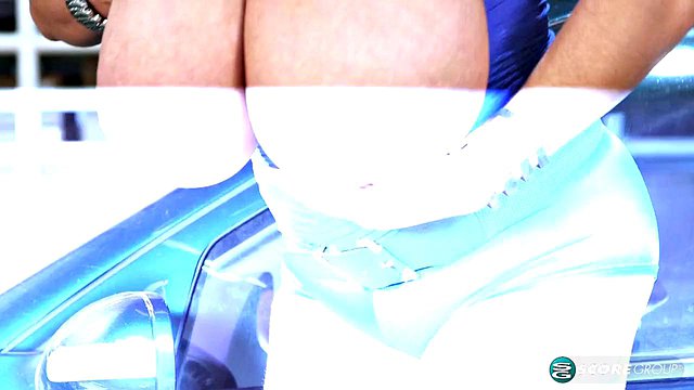 Roxi Red's Ebony Lesbian Striptease