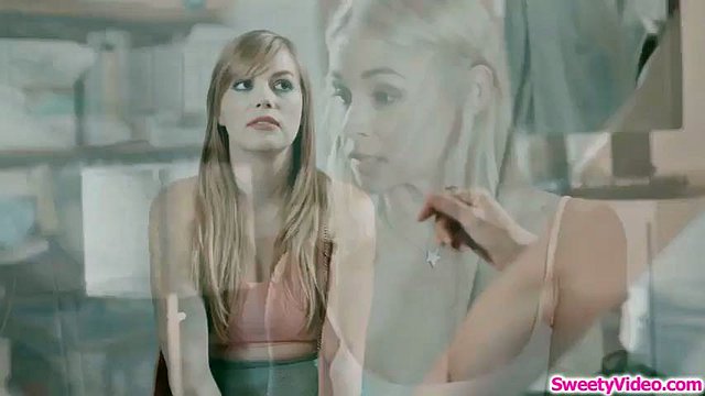 Sexy  babe fucked by lesbian security officer ft. Dolly Leigh & Sarah Vandella: Blonde, Milf & Masturbate Porn
