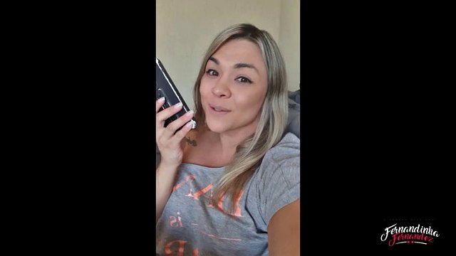 I sucked a friend's big clit in the club