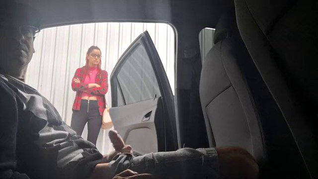 Risky handjob inside the car for student in public