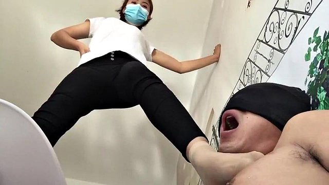 중국 여왕 님 2: 베이브, 일본인 및 페티쉬 포르노