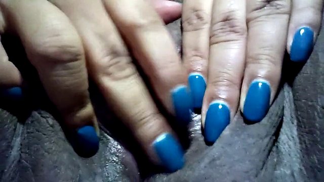 Housewife Kitty Rosario very sensitive clit