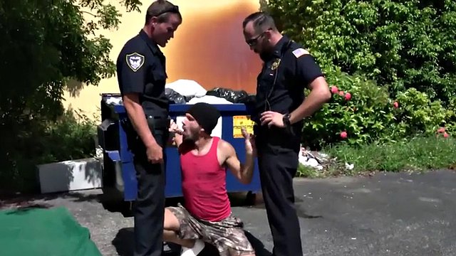 gay officers chase down cute thief for an asshole banging in an alley