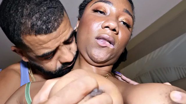 sexy thick ebony queen quincy roee fucks dirty drizzy