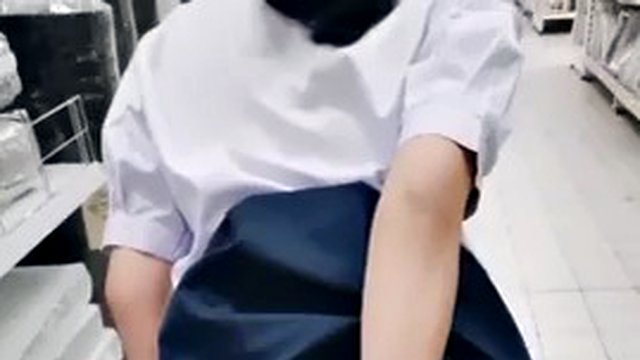Melon Ice - Thai Student Exhibitionist