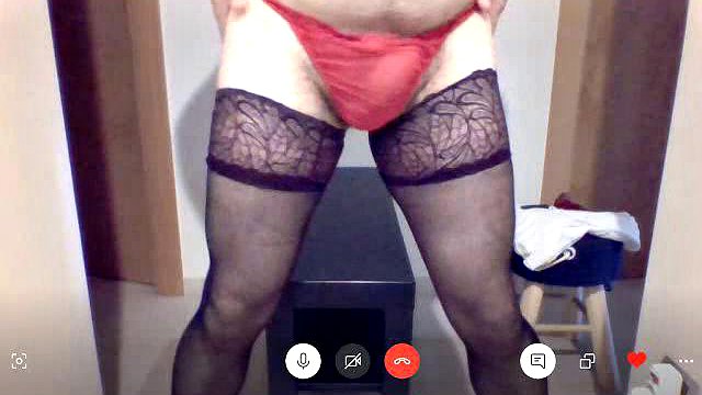 Crossdresser ride lucky dildo