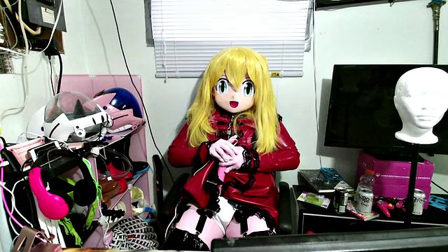 Kigurumi in latex, sissy maid breath play and vibrator