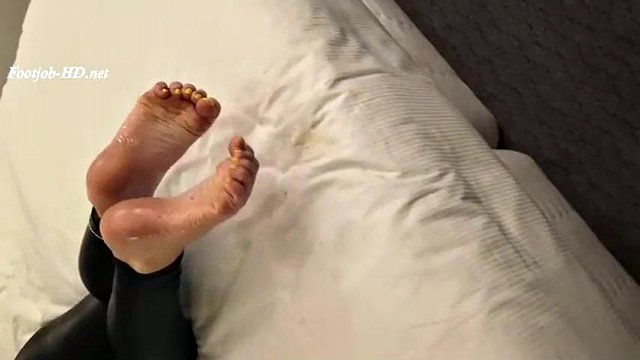 Lou 1.3: Big Ass, Cumshot & POV Pornos
