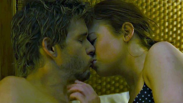 Talented actress Sarah Snook has a hot sex scene