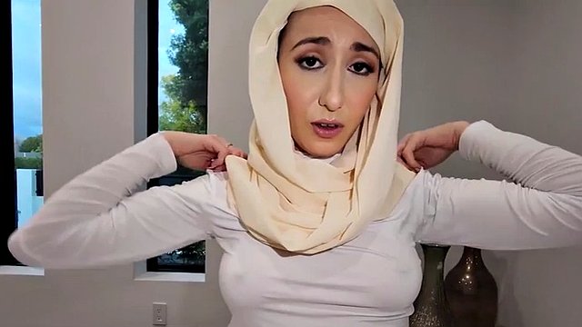 Best friends fuck for the first time - hijab sex