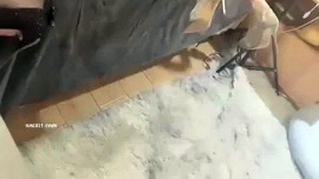 Taiwan's twosome with beautiful girlfriends. My pussy is so itchy that I can't stand it. Fuck me first. The girl's cunt touched the aphrodisiac and spread her pink pussy, begging to be fucked first. She was fucked without a condom_02