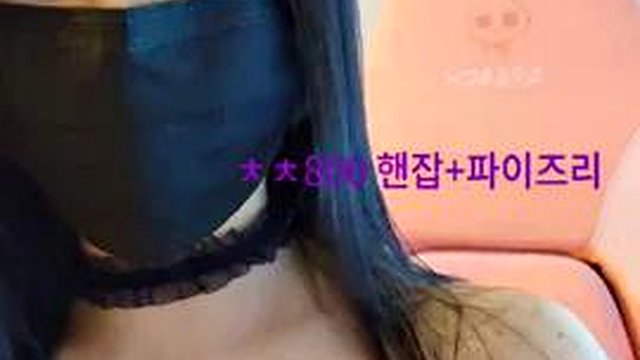 High-looking Korean female anchor masturbates korean+bj live broadcast ass stockings back into internet celebrity blowjob goddess black stockings peach ass season 80: Big Tits, Blowjob & Amateur VR Porn
