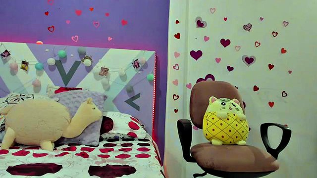 columbian beauty pantyhose teasing: Porno Amateur, En Solitario Y De Tetas Pequeñas