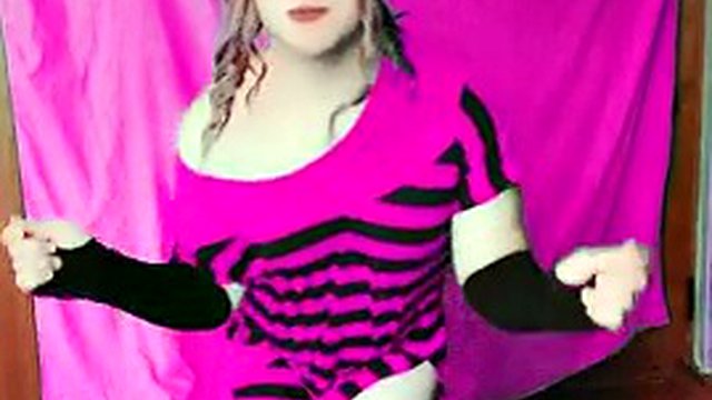 STRIPT DANCE SHOW HOT WHITE LITTLE DRESS LINDA FEMBOY HOUSEWIFE CROSSDRESSING BABYSITTER TEEN MODEL DELICIOUS GAY MTF BOOTY TRANS