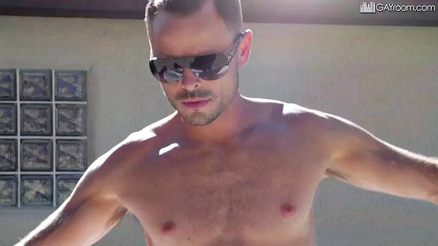 Garoto da piscina