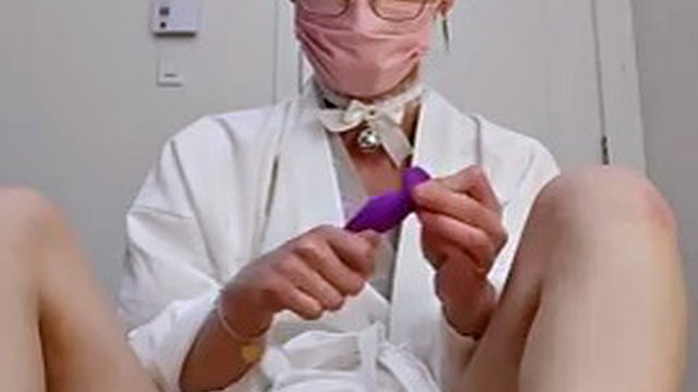 Asian sissy femboy shakes her useless little penis