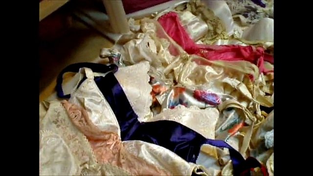 Girl cums in her dress