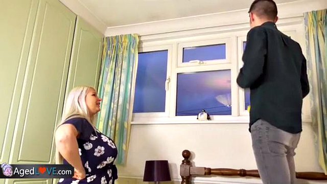 Old granny Sami and Brenda bbw compilation: Big Tits, Hardcore & Mature Porn