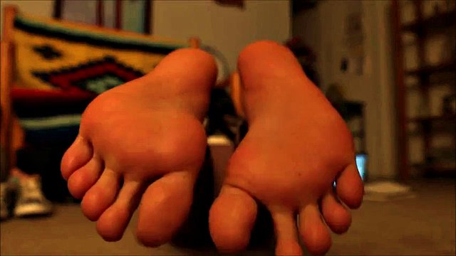 کف پاهای آماتور بدبو