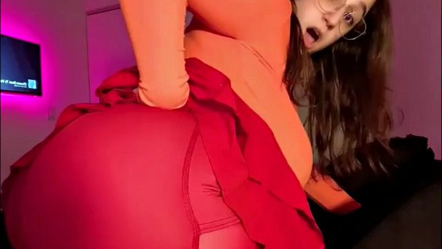 Seins énormes Natalie Onlyfans sexy babe gros seins montrent