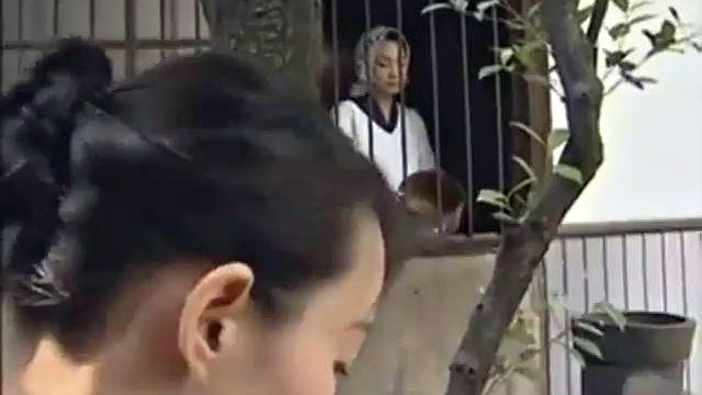 Japanese Horny House Wife