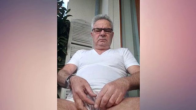 69 yo Bi man from Germany