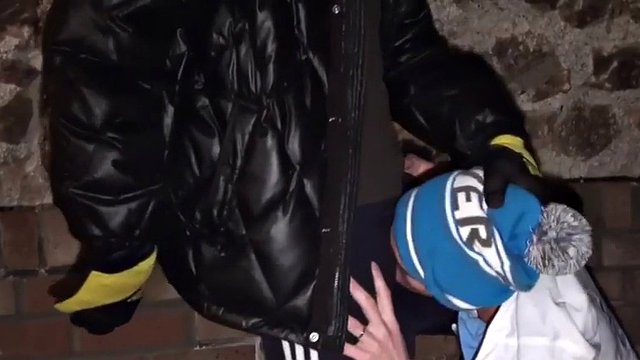 Véritable baise publique en plein air avec un jock amateur