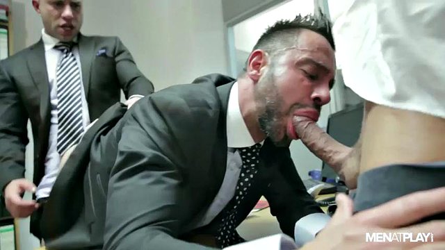 Ore dell'uomo, taglio del redattore