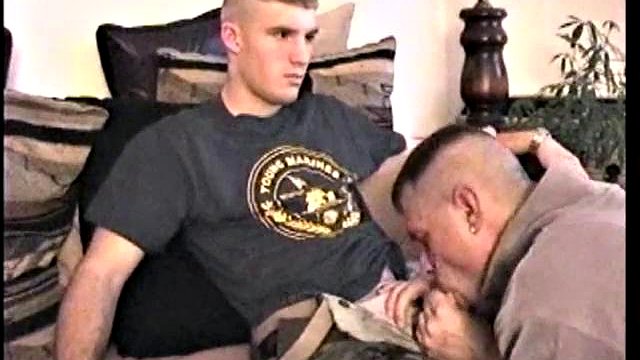 まっすぐな兵士CJを吹く