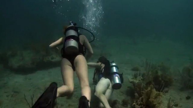 Scuba Blowjob on the Seabed