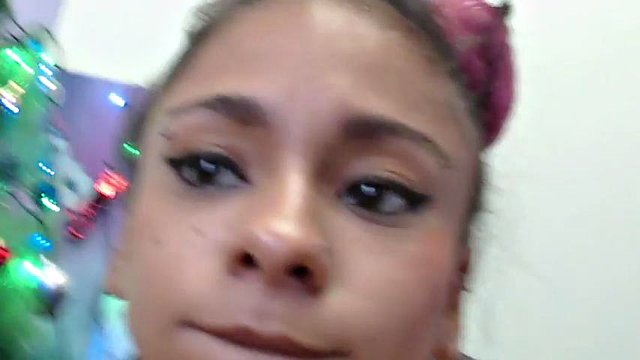 midget squirting close-up on webcam