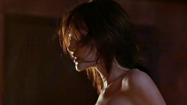 Hollywood celebrity actress is a flexible strip
