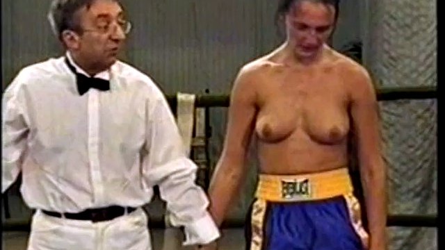 Topless Boxing D001