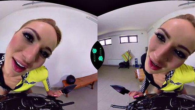 Che_ki Great Mechanic : 큰 엉덩이, 입으로 및 항문 VR 포르노