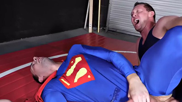 dom wrestler barebacks cosplay bottom be4 cums on her face