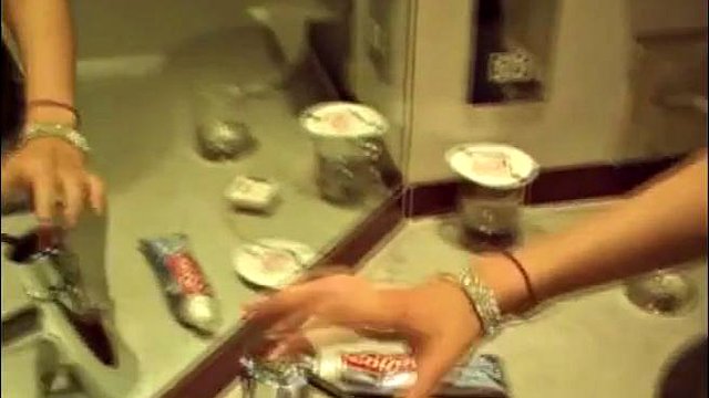 Teen Puffy Sutki z Tiffany