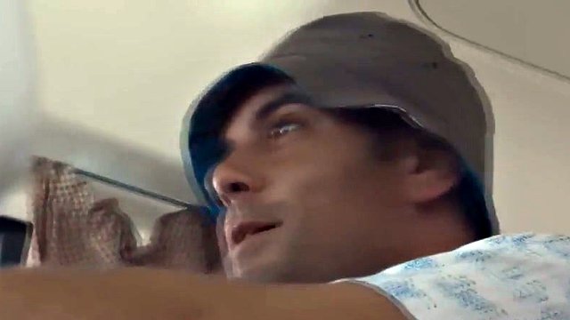 Amateurs make regular beach party in a wild orgy