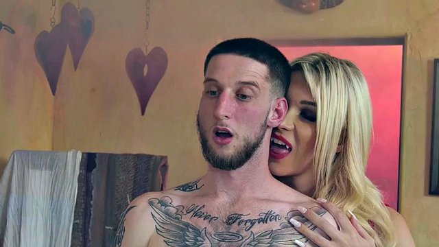 Big tits tranny enjoys rimming before breeding and deepthroat