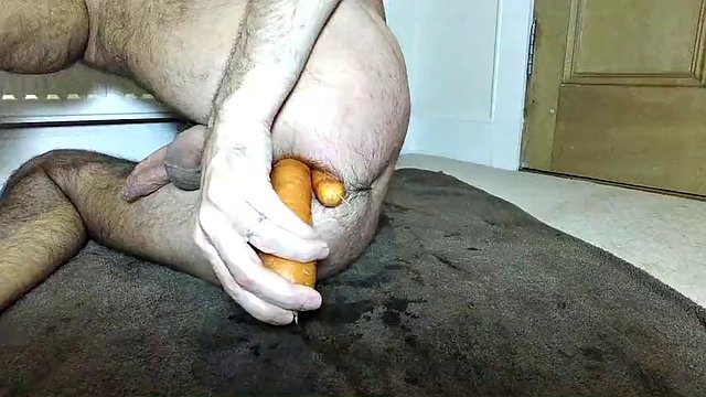 Fucking my hole deep with huge vegetables until I cum out of it twice