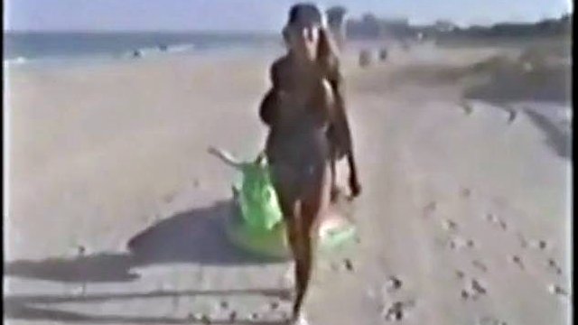 Sable Holiday Beach Fun