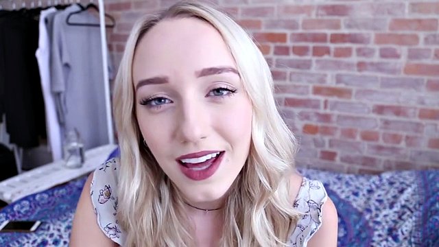 Blonde ASMR