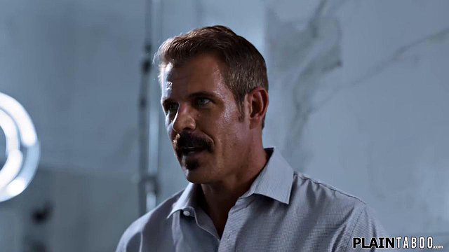 คำถามคือสิ่งที่คุณจะทำเพื่อฉันเพื่อรักษาความลับของคุณ ft. Jason Sarcinelli, Jewel Diamant, Sophia Locke และ Dakota Wonders: Porn