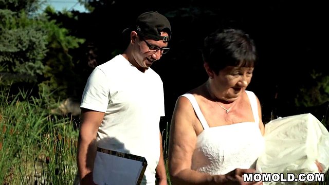 Young Courier Pounds Mature Hettie Mature