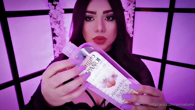 Annie Luminous Asmr - Haircut (but the cock is sucking)