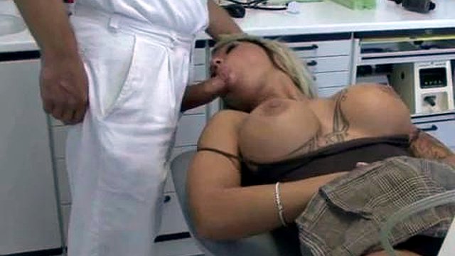 Tannlegen og pasienten er bedøvet ft. Blonde Milf: Amateur & Xnxx Porn