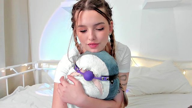 VICTORIA KARMA
