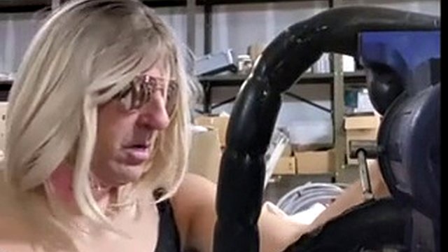 DeeDeeSlut69 in pantaloni da yoga